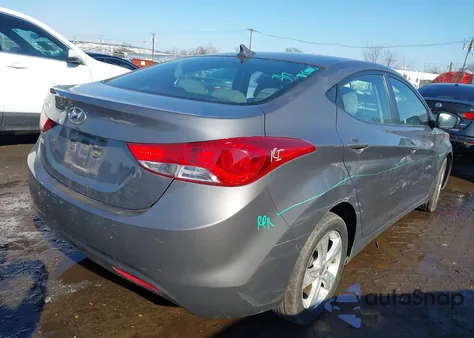 2012 Hyundai Elantra Gls z USA, uszkodzony, nr VIN 5NPDH4AE7CH084613